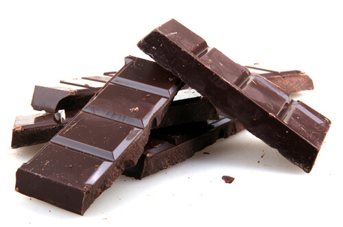 9 helsemessige fordeler med mørk sjokolade