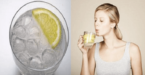 6 grunner til å drikke varmt vann på tom mage