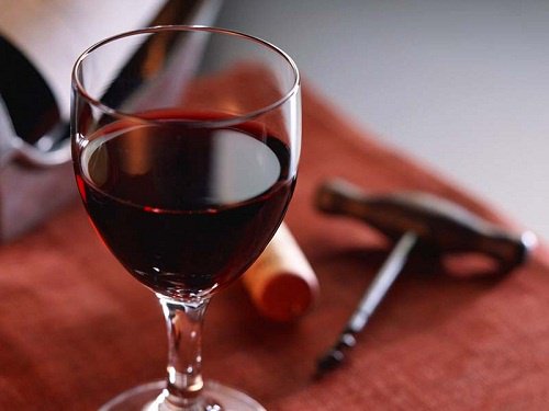 10 ukjente og fantastiske fordeler med rødvin