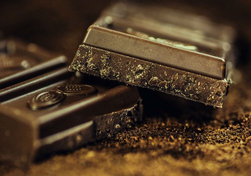 Hva gjør mørk sjokolade for kroppen?