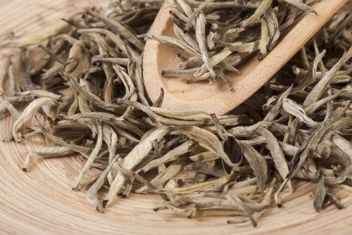 To naturlige tetyper rike på magnesium