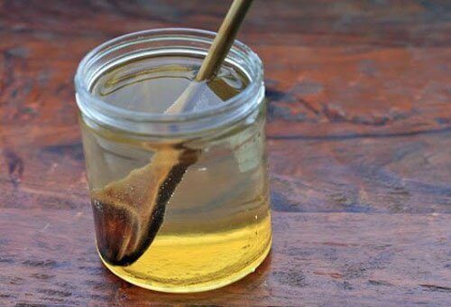 Fordelene ved å drikke vann med honning