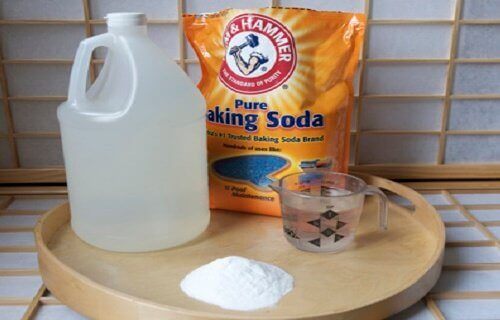 Hvordan rense tette avløp uten bruk av kjemikalier