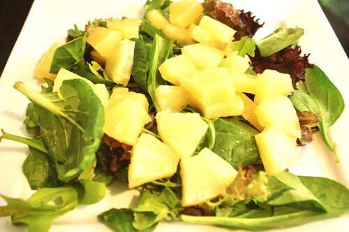 ananas-og-spinat-salat