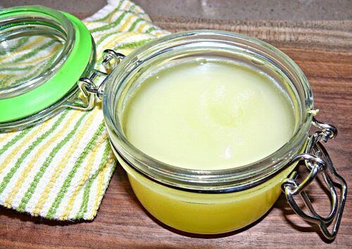 Lær å lag din egen hjemmelagde VapoRub