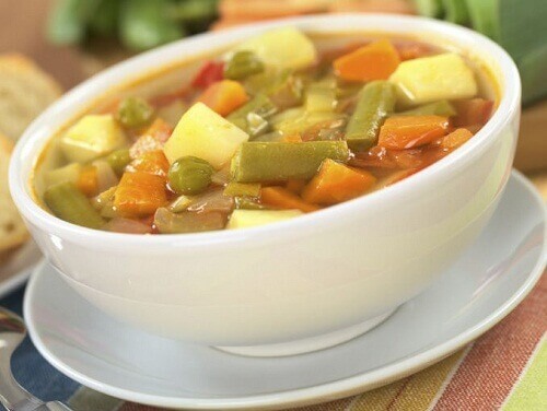 hjemmelaget grønnsakssuppe