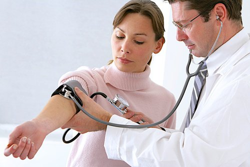 Tinnitus kan komme av høyt blodtrykk