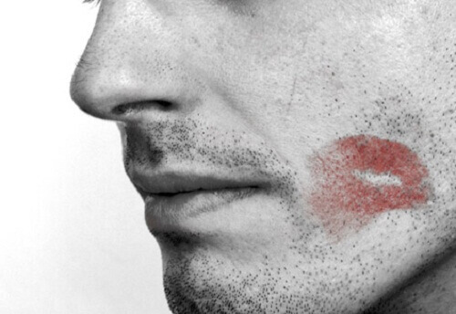 8 tegn på at partneren din er utro