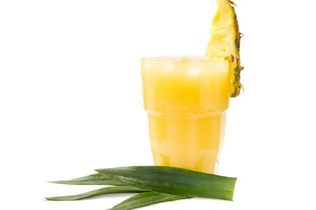 Juice av ananas, agurk og aloe vera