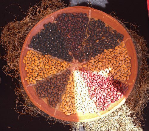 Bønner kan gjøre deg oppblåst og gi deg mageproblemer