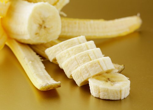 Oppskåret banan