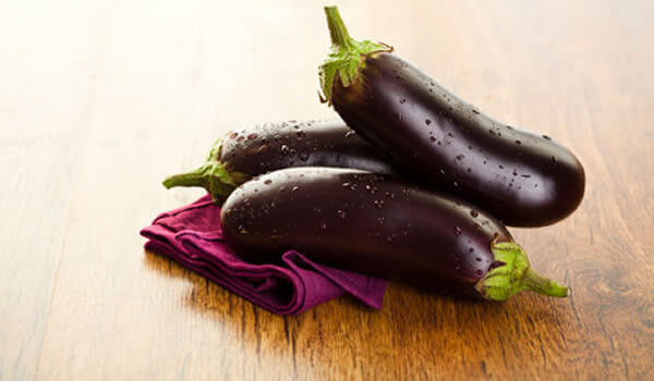 Gå ned i vekt med vann med aubergine og sitron Gå ned i vekt med vann med aubergine og sitron