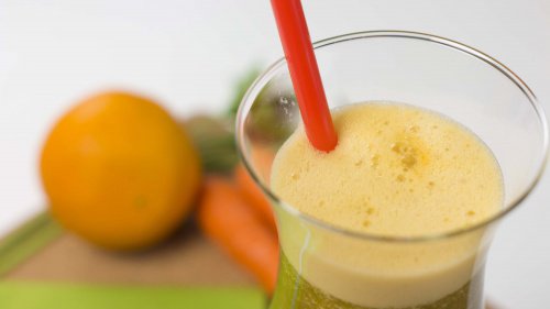 Juice av persille, gulrot og appelsin for vekttap