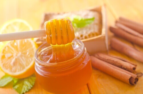 Fantastiske fordeler med honning og kanelpulver!