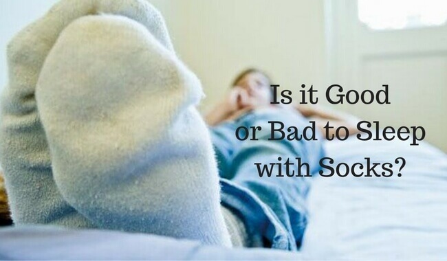 Er det bra å sove med sokker?