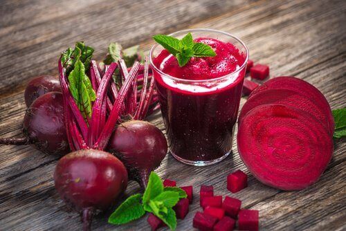 6 sunne juicer for å forhindre og behandle anemi
