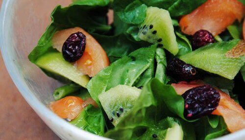 salat-med-spinat-og-kiwi