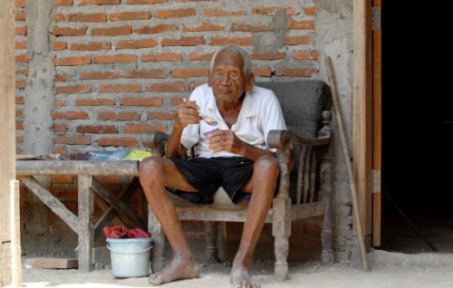 Mbah Gotho, mannen som hevder å være 145