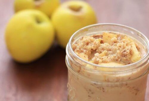 Fordelene ved å spise quinoa med eple og kanel til frokost