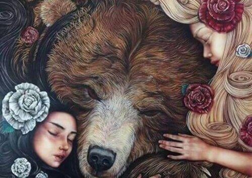 to jenter og en bjørn