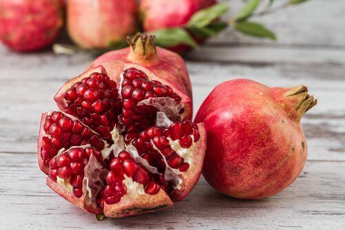 10 typer frukt som bidrar til å bekjempe tegn på aldring