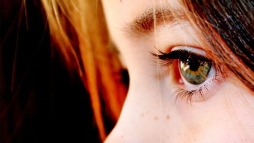 Måten vi oppdrar barna våre på i dag, setter dem i en tvangstrøye