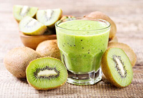 Juice med kiwi og appelsin