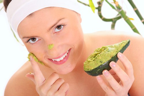 9 grunner til å spise avokado for en sunn kropp