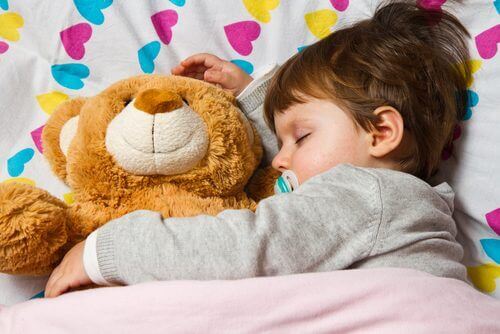 Sover ikke barnet ditt godt? Dette kan forårsake fremtidige problemer
