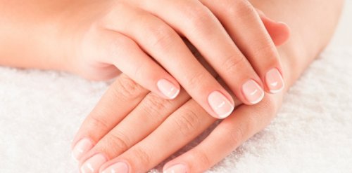 9 tips for å ta vare på neglene dine og pleie dem naturlig