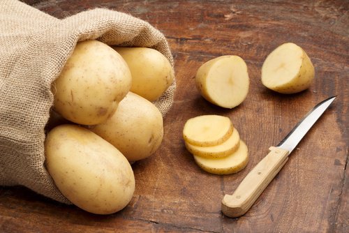 Rå poteter reduserer arr