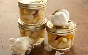 7 matvarer som bidrar til å senke hypertensjon innen 15 dager