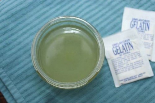 melk- og gelatinmaske for å fjerne hudormer