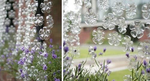 Blomstergardin av resirkulerte plastflasker