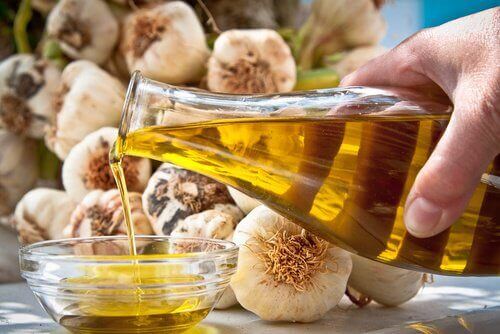 Naturlig behandling av åreknuter med olivenolje