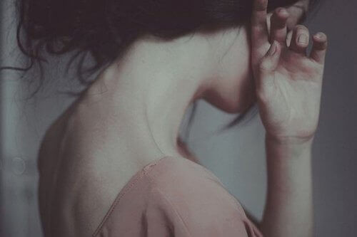 Ta av av bindet for øynene