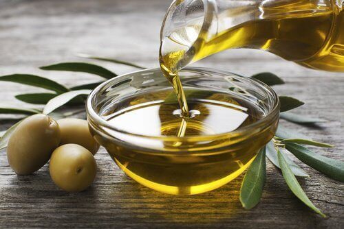 Olivenolje for å lindre knesmerter