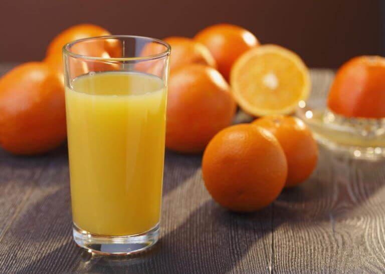 Fersk appelsinjuice