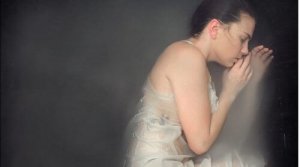 Nattlige panikkanfall: Årsaker og behandling