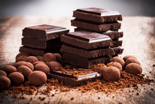 Sjokolade er ikke det beste valget for de som lider av sure oppstøt