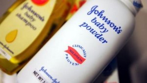 Johnson & Johnson må betale $417 millioner i erstatning