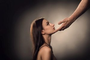 5 psykologiske karaktertrekk hos underdanige mennesker