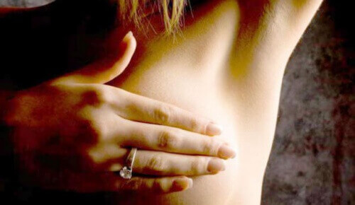 5 vaner som får brystene dine til å synke