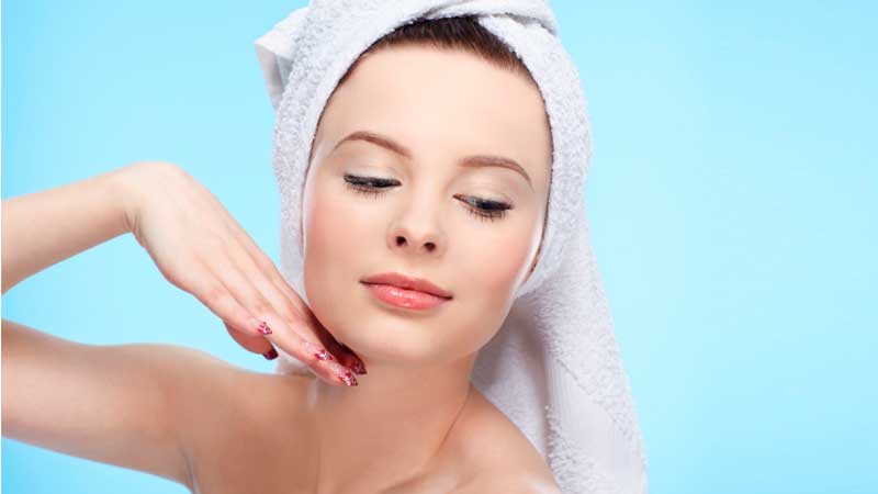 Kvinne med vakker hud