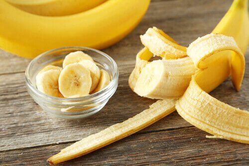 Hårmaske med banan, egg, honning og olivenolje