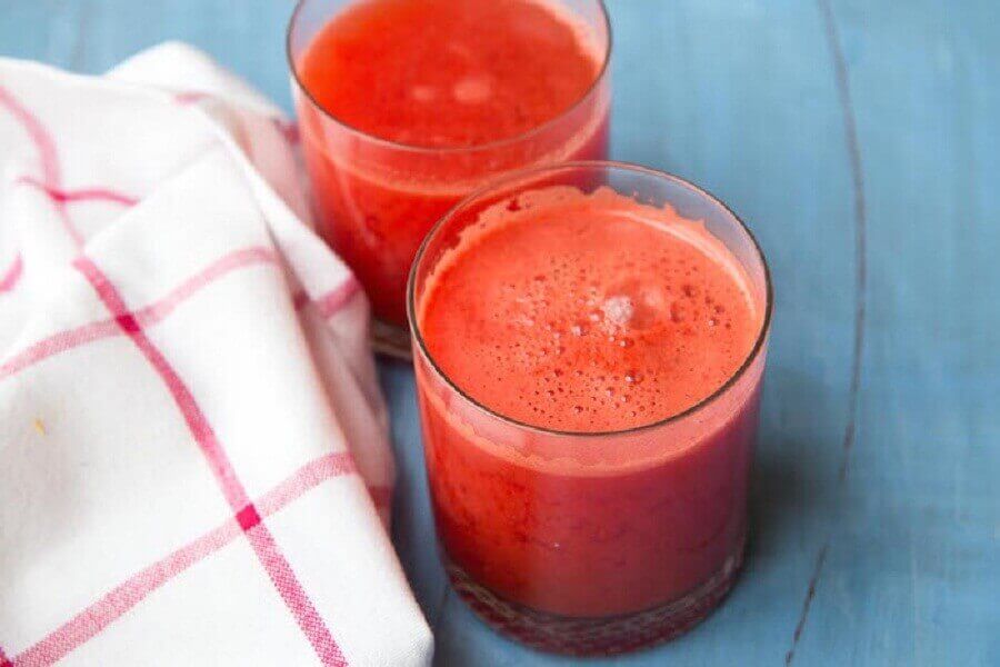 Rød juice for å behandle anemi