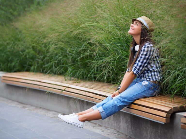 Kvinne med positiv energi