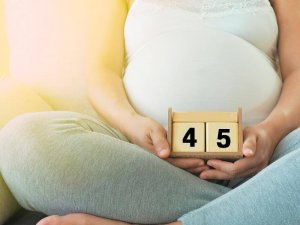 Er det mulig å bli naturlig gravid etter fylte 45 år?