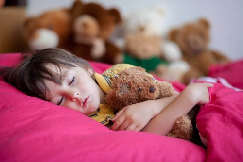 4 konsekvenser av dårlige søvnrutiner hos barn