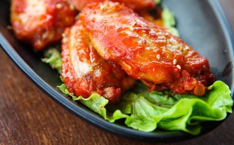 Kyllingvinger i BBQ-saus